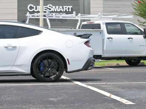 Used 2026 Ford Mustang GT Premium w/ GT Performance Package RWD image 6
