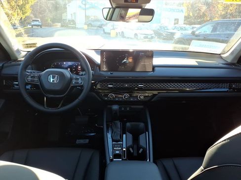 New 2025 Honda Accord EX-L image 10