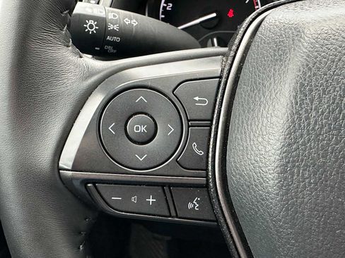 Used 2024 Toyota Camry SE image 34