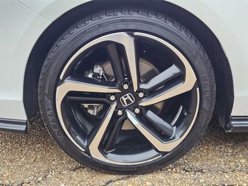 Used 2024 Honda Accord Sport image 29