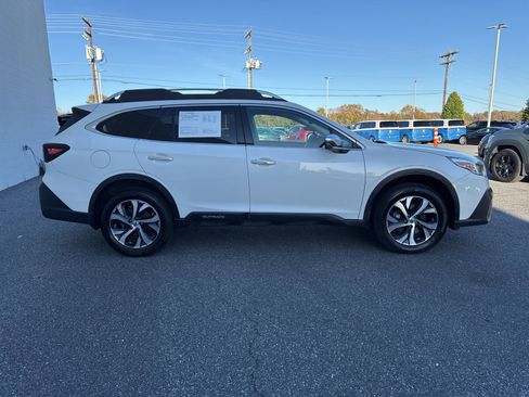 Used 2021 Subaru Outback Touring w/ Popular Package #2 image 8