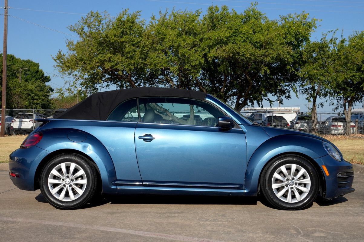 Used 2019 Volkswagen Beetle 2.0T S FWD image 14