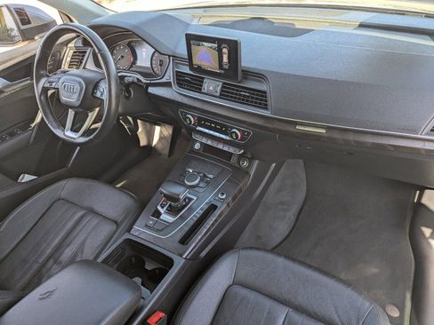 Used 2020 Audi Q5 2.0T Premium w/ Convenience Package AWD/4WD image 12