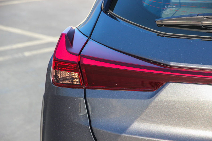 Used 2025 Lexus UX 300h FWD image 8