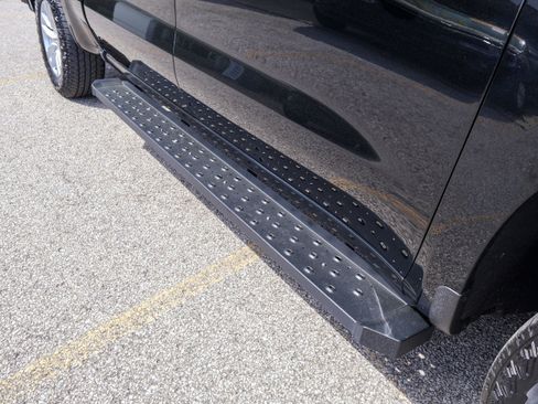 Used 2020 Chevrolet Silverado 1500 RST image 10