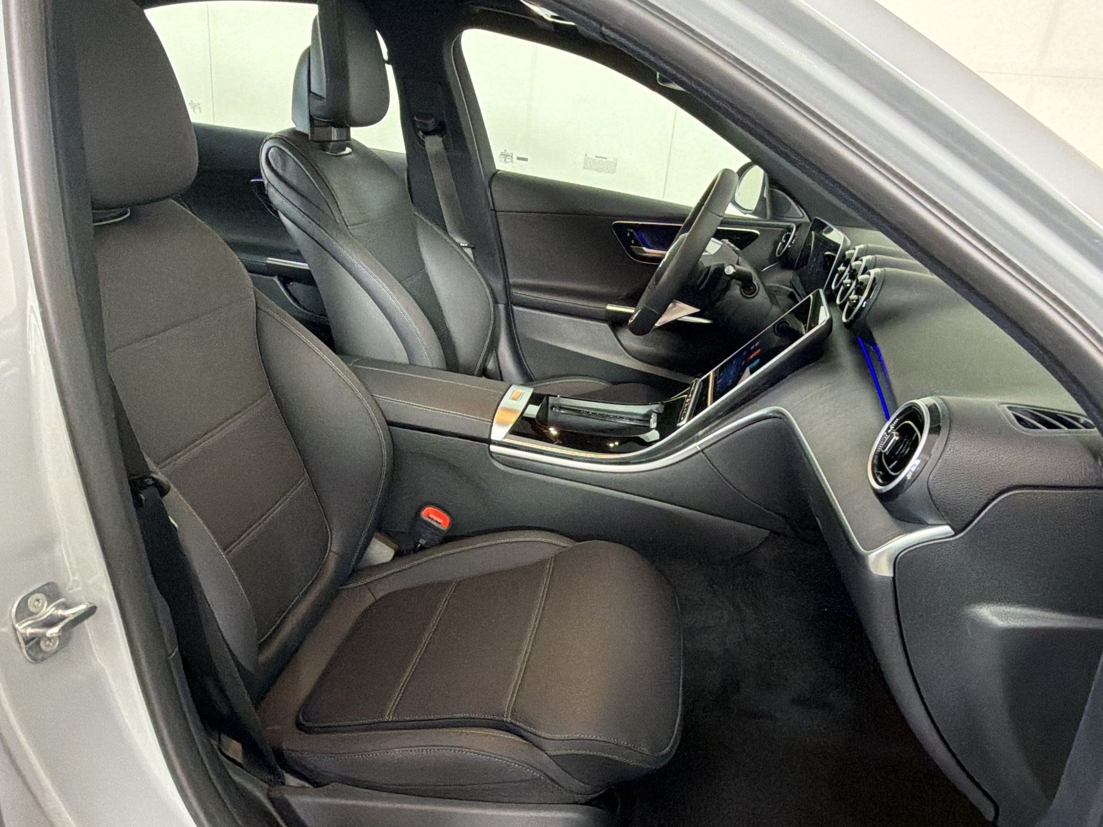 Used 2026 Mercedes-Benz C 300 4MATIC Sedan image 24