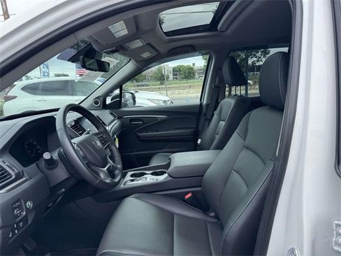 Certified 2024 Honda Ridgeline RTL image 16