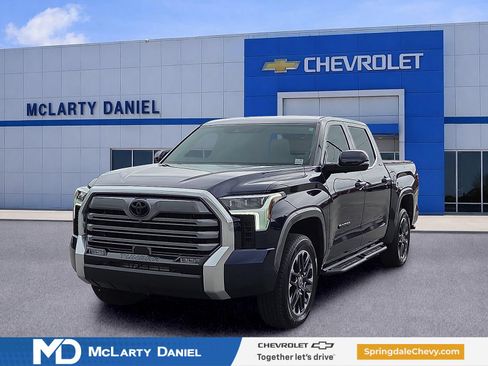 Used 2023 Toyota Tundra Limited AWD/4WD image 2