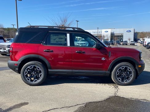 New 2026 Ford Bronco Sport Outer Banks w/ Outer Banks Tech Package+ AWD/4WD image 3