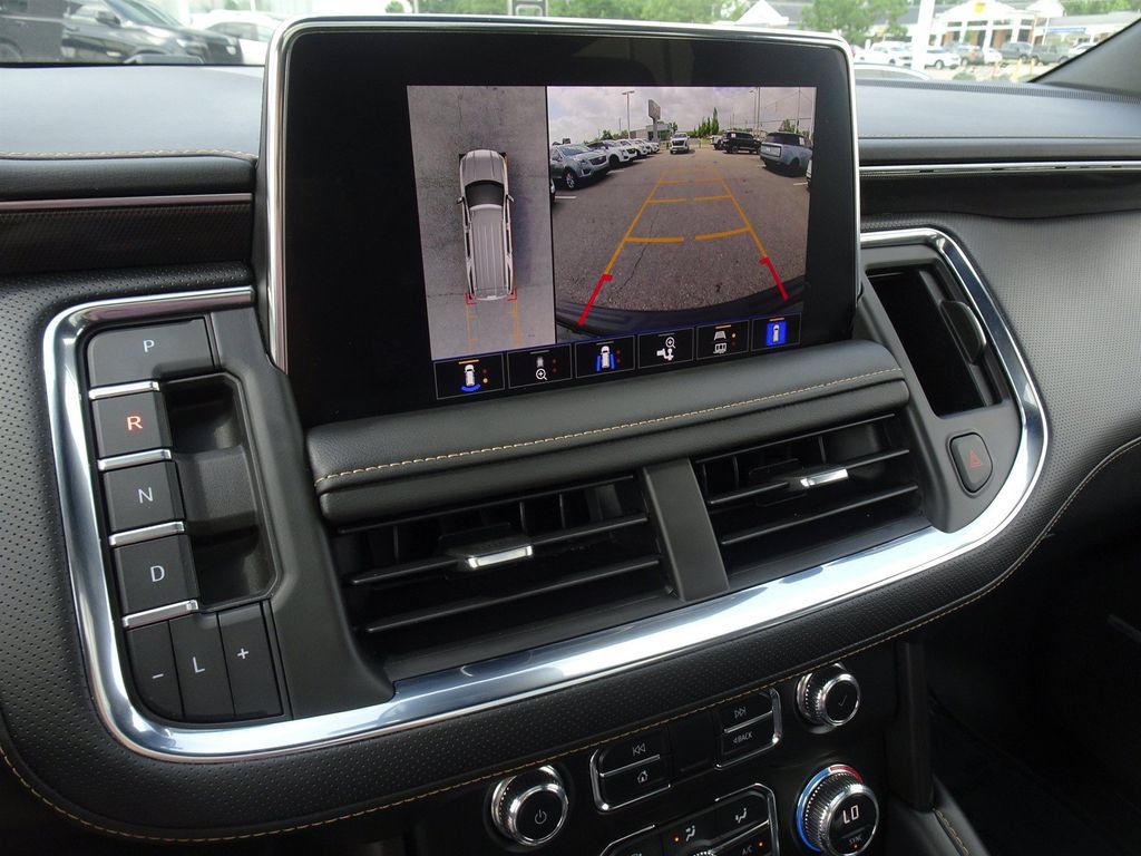 Used 2023 GMC Yukon AT4 w/ AT4 Premium Package AWD/4WD image 20