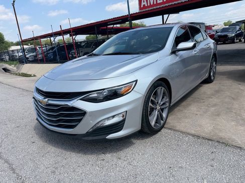 Used 2022 Chevrolet Malibu LT FWD image 4