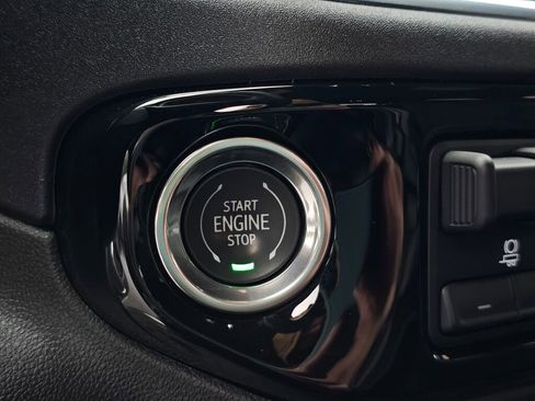 Used 2024 Chevrolet Silverado 3500 LT w/ Convenience Package image 32