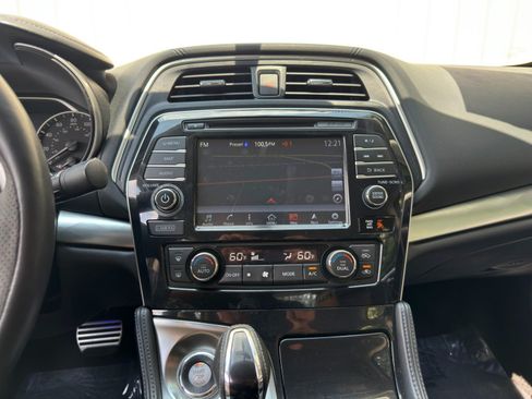 Used 2017 Nissan Maxima SR w/ Midnight Edition FWD image 21