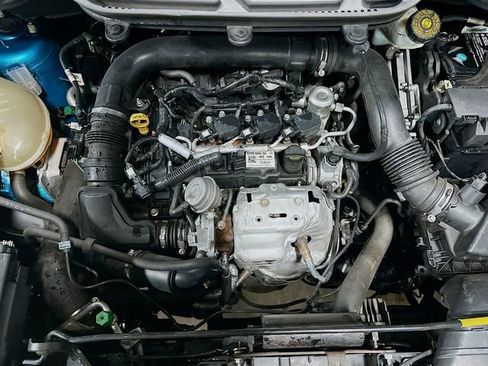 Used 2019 Ford EcoSport SE image 30