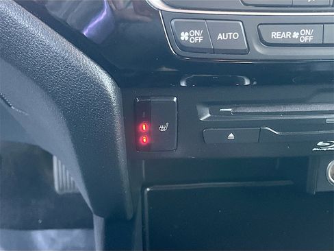 Used 2022 Honda Pilot Touring image 21