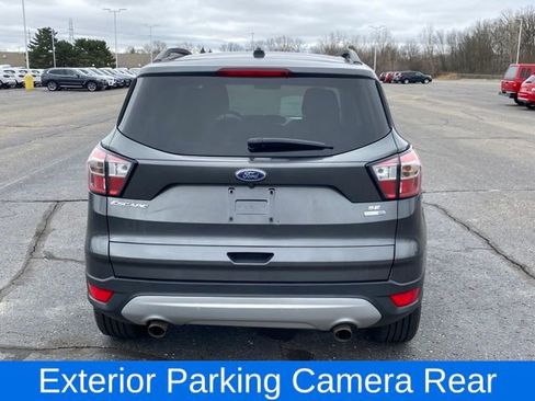 Used 2018 Ford Escape SE image 4