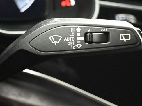 Used 2019 Audi Q8 Premium w/ Convenience Package image 30