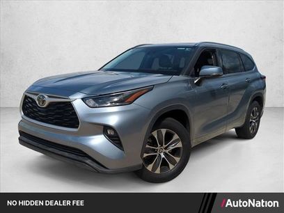 Used 2021 Toyota Highlander XLE