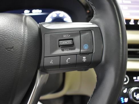 Used 2023 INFINITI QX60 Sensory w/ Cargo Package AWD/4WD image 32