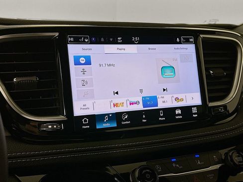 New 2026 Chrysler Pacifica Limited w/ S Appearance Package FWD image 20