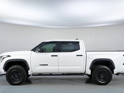 Used 2022 Toyota Tundra SR5 w/ SR5 Convenience Package image 45