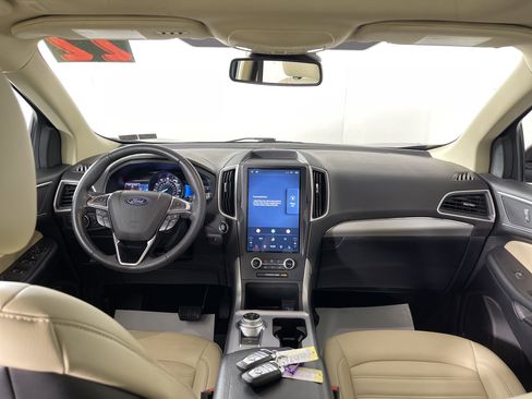 Used 2022 Ford Edge SEL w/ Convenience Package image 16