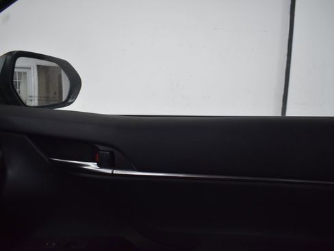 Used 2024 Toyota Camry SE image 15