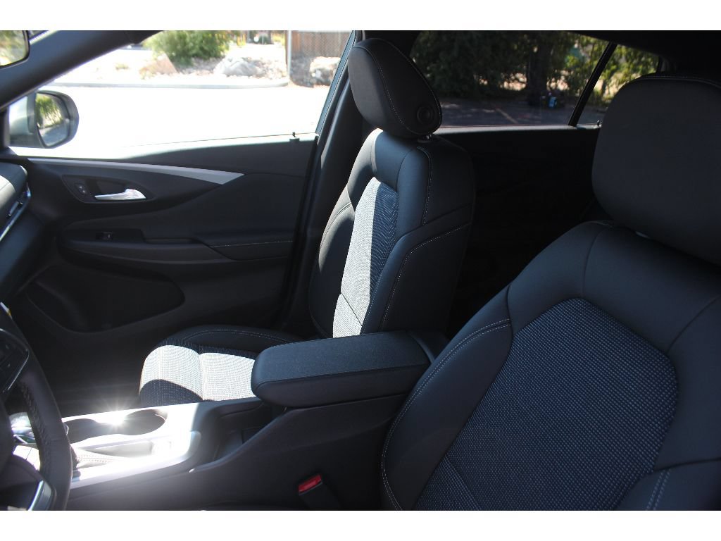 New 2026 Buick Envista Sport Touring w/ Convenience I Package FWD image 2