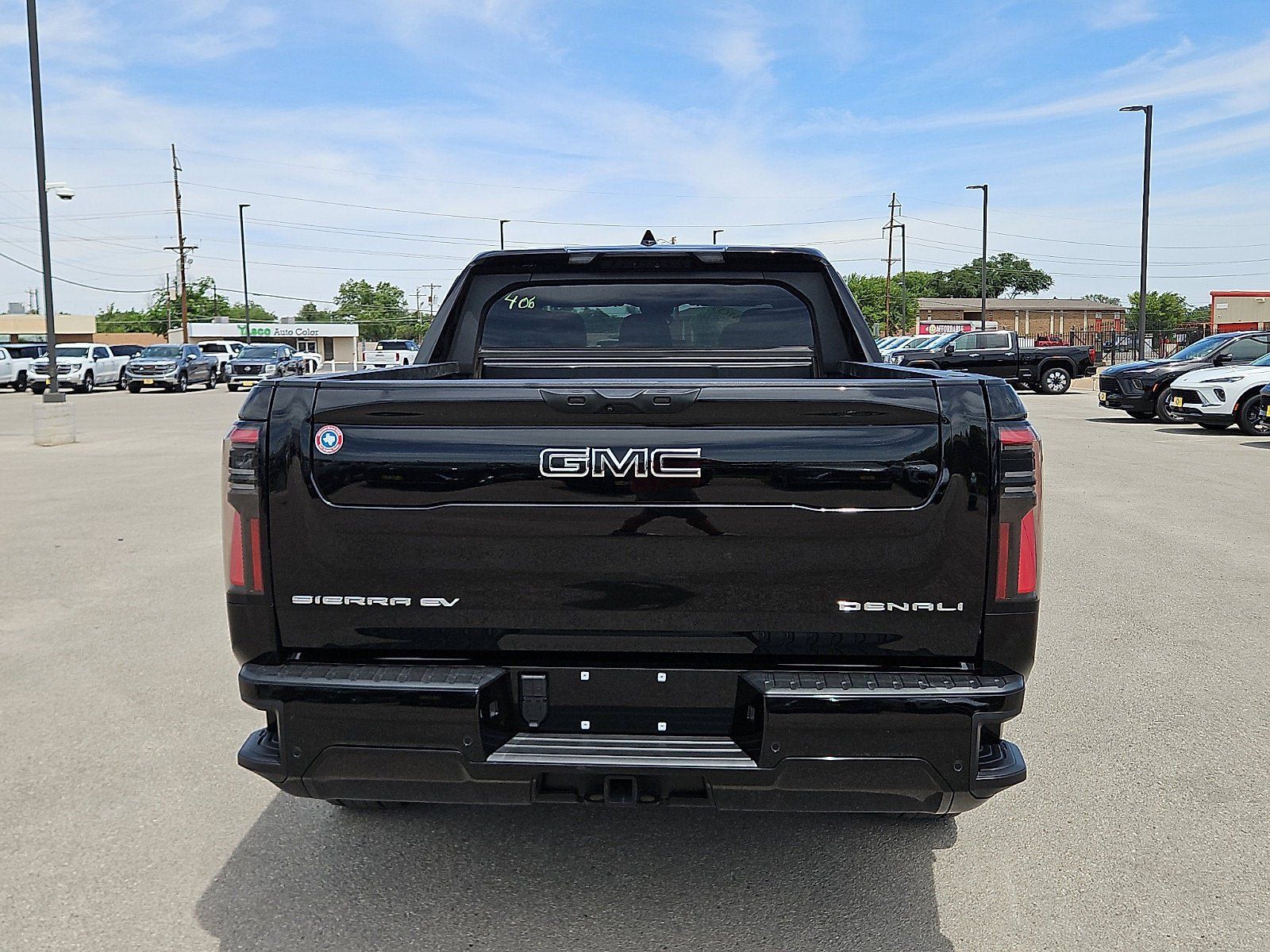 New 2025 GMC Sierra EV Denali AWD/4WD image 4