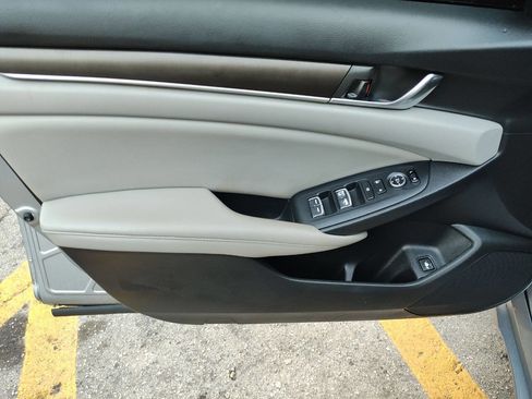 Used 2020 Honda Accord LX image 36