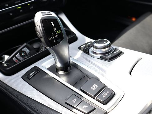 Used 2013 BMW 550i xDrive Sedan AWD/4WD image 27