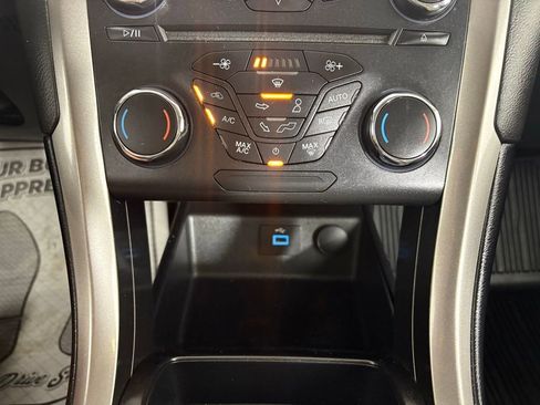 Used 2018 Ford Fusion S FWD image 25