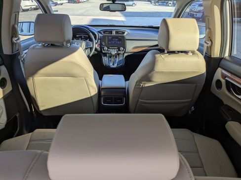 Used 2017 Honda CR-V Touring image 11