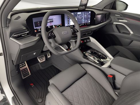 New 2026 Audi SQ5 Premium Plus AWD/4WD image 4