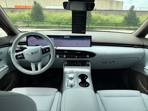 Certified 2026 Genesis GV70 2.5T Advanced AWD/4WD image 12