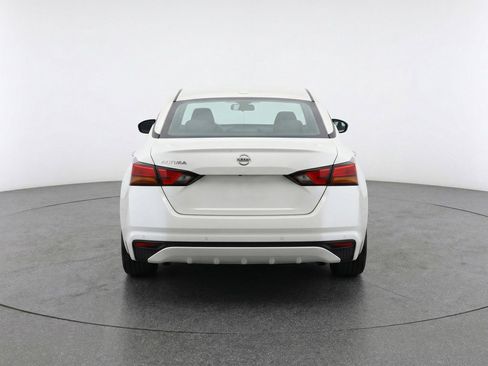 Used 2025 Nissan Altima 2.5 SV image 7