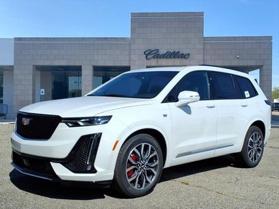 New 2025 Cadillac XT6 Sport w/ Technology Package