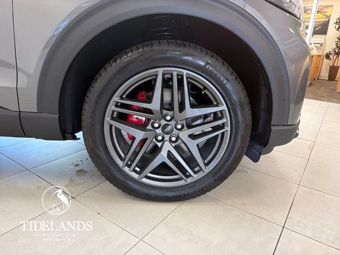 New 2026 Ford Explorer ST-Line w/ ST-Line Street Pack AWD/4WD image 32