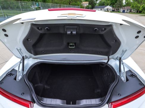 Used 2018 Chevrolet Camaro LT RWD image 16