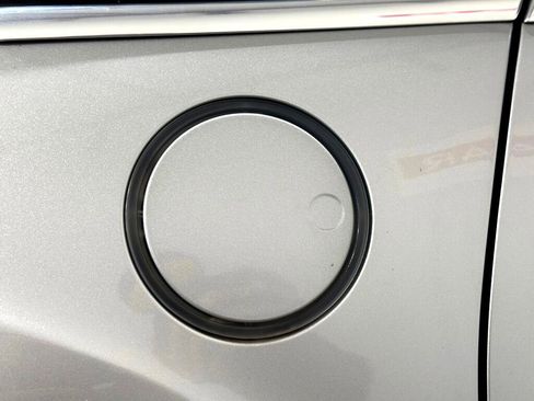 Used 2016 Ford C-MAX Energi SEL w/ Equipment Group 302A image 33