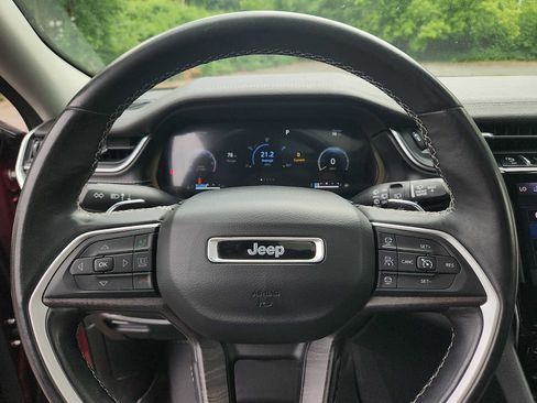 Certified 2021 Jeep Grand Cherokee L Limited w/ Luxury Tech Group II AWD/4WD image 19