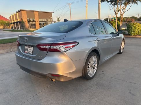 Used 2018 Toyota Camry XLE w/ Driver Assist Package FWD image 10