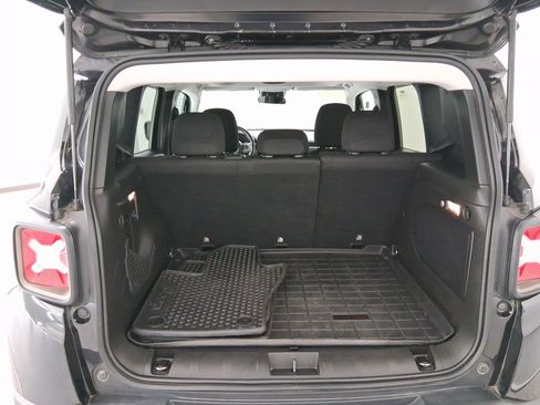 Used 2016 Jeep Renegade 75th Anniversary image 29