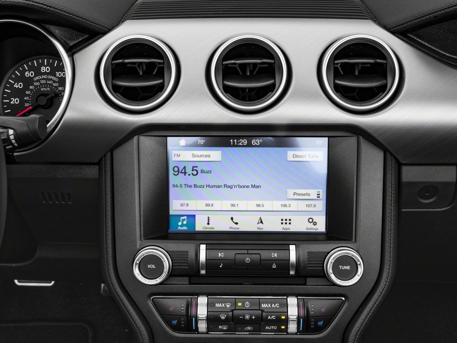 Used 2018 Ford Mustang Premium RWD image 7