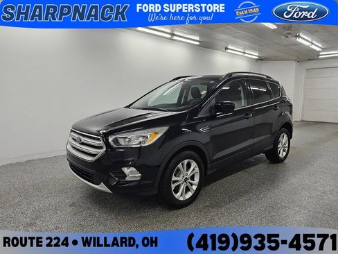 Used 2018 Ford Escape SE w/ SE Sync 3 Package FWD image 1