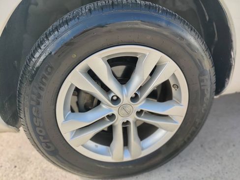 Used 2015 Nissan Rogue S w/ Convenience Package FWD image 24