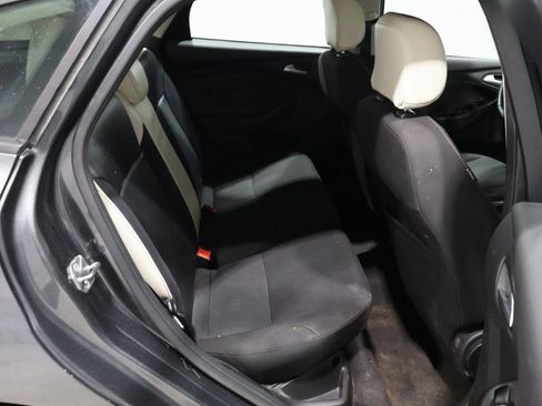 Used 2018 Ford Focus SE w/ Cold Weather Package image 21