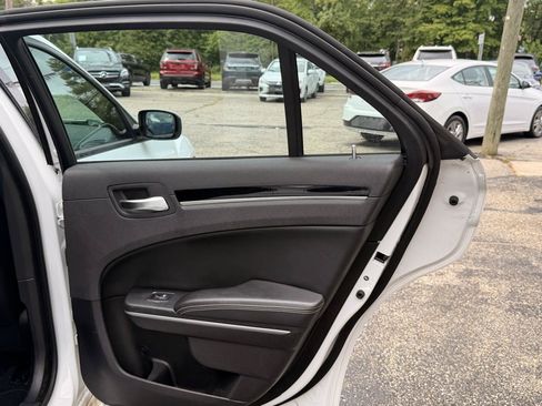Used 2019 Chrysler 300 S RWD image 23