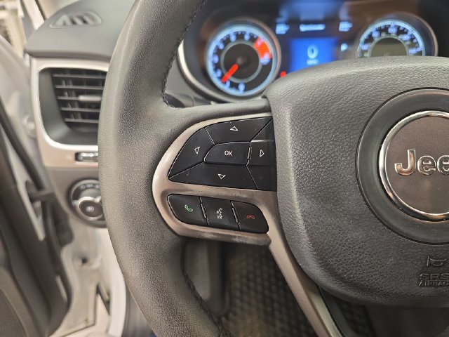 Used 2021 Jeep Cherokee Latitude Lux w/ Comfort/Convenience Group AWD/4WD image 30