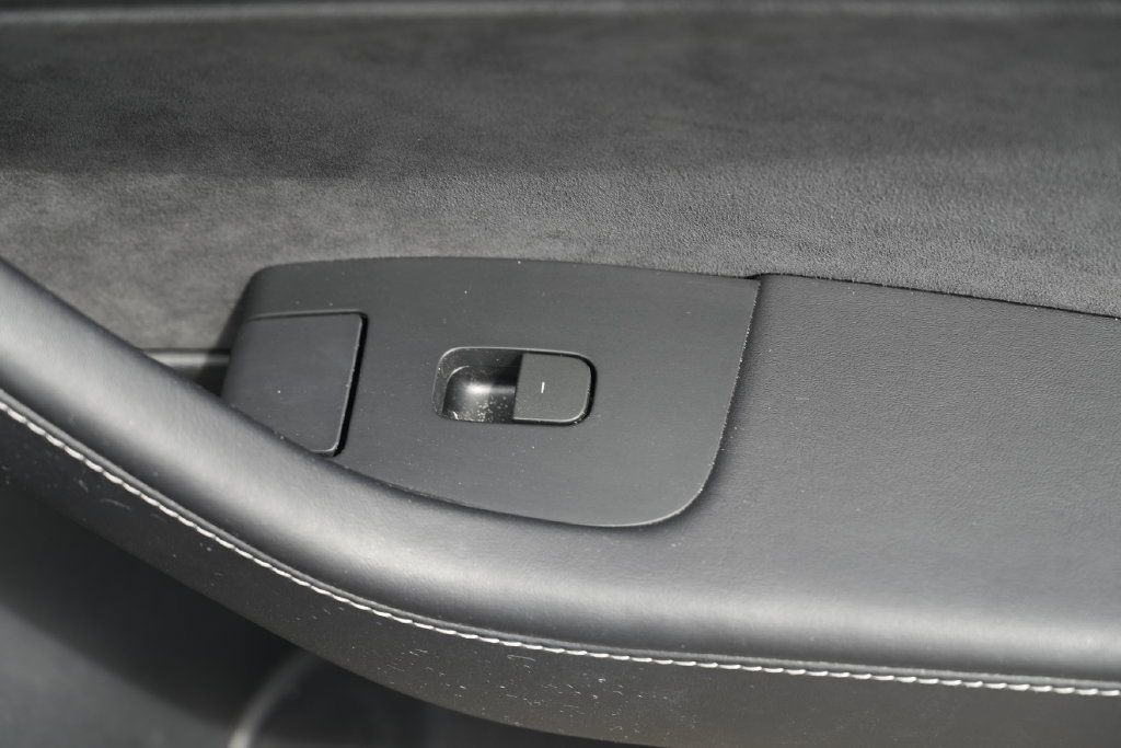 Used 2023 Tesla Model 3 Standard Range RWD image 34